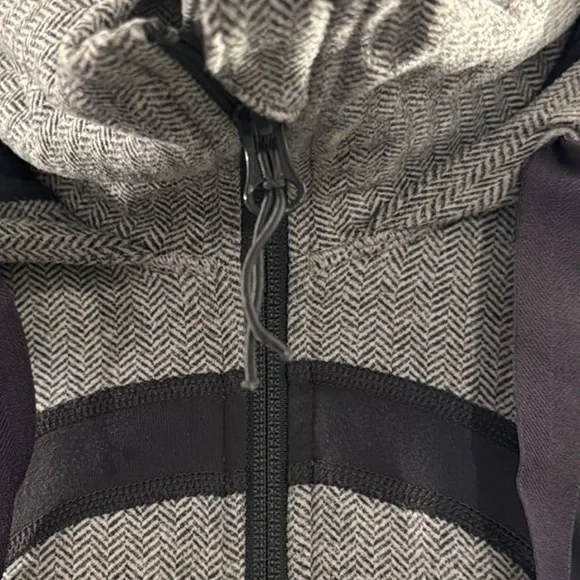 Lululemon Stride Define Jacket *Brushed Size 8 - Picture 7 of 10